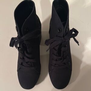 Black High-Top Women's Shoes